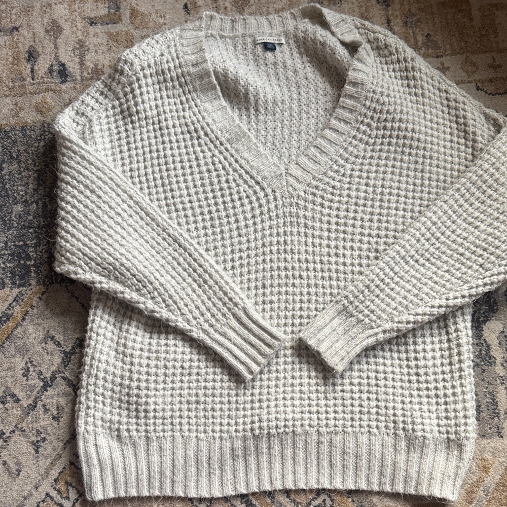 Classic Women’s V-Neck Textured Knit Sweater - Cream